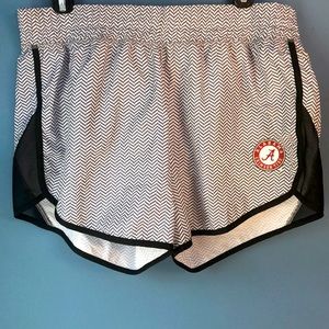 ALABAMA UNIVERSITY Crimson Tide Athletic Shorts - Size 12 -14.